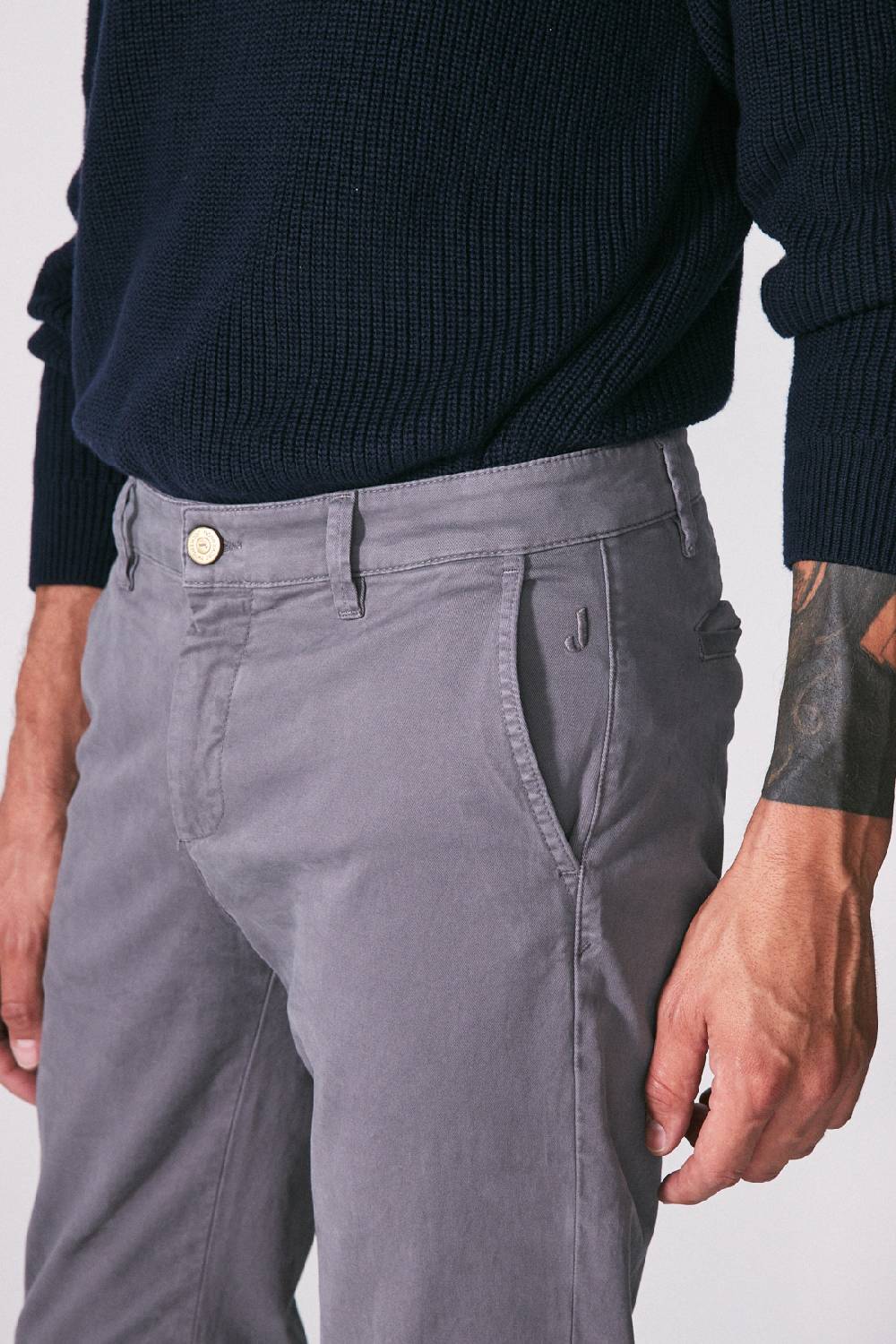 Jeckerson Chino slim fit in gabardina stretch Fino Al -60%