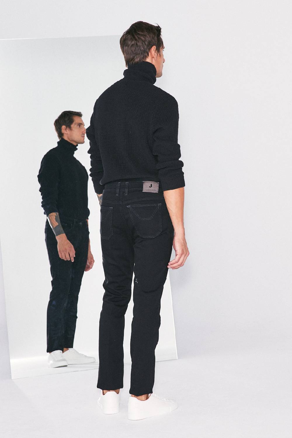 Jeckerson Pantalone 5 tasche in denim nero rinse con toppa in Alcantara® Affare Del Giorno