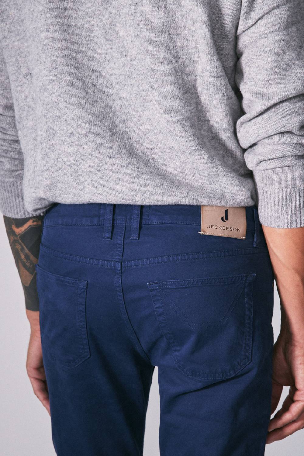 Jeckerson Pantalone skinny in gabardina stretch Convenienza