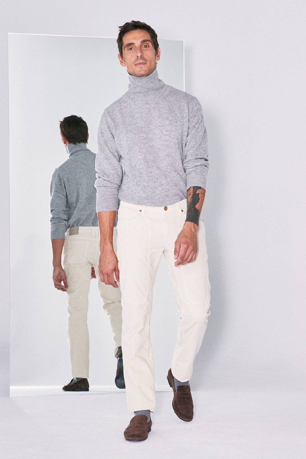 Jeckerson Pantalone slim fit in velluto con toppa in tono Offerta