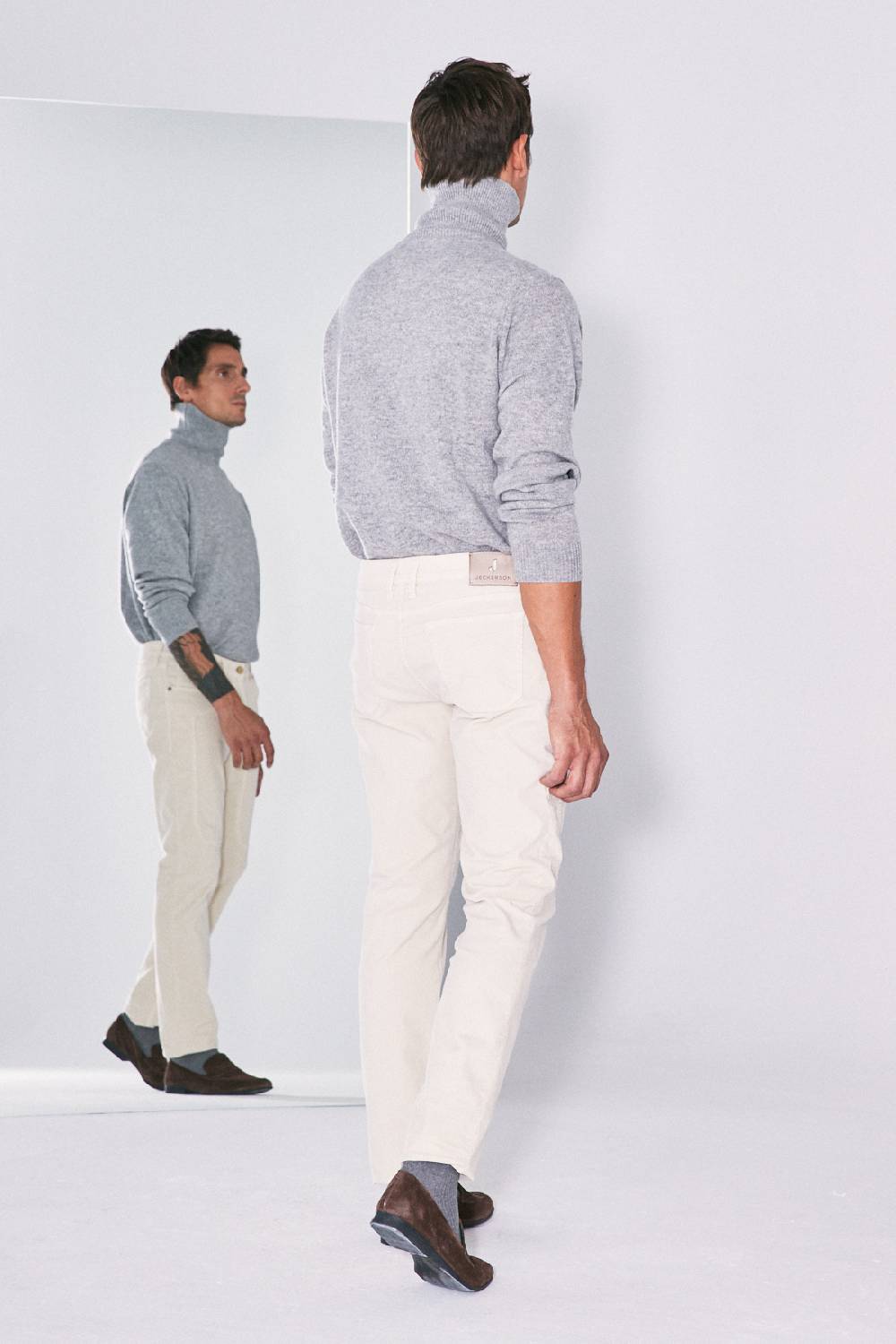 Jeckerson Pantalone slim fit in velluto con toppa in tono Offerta