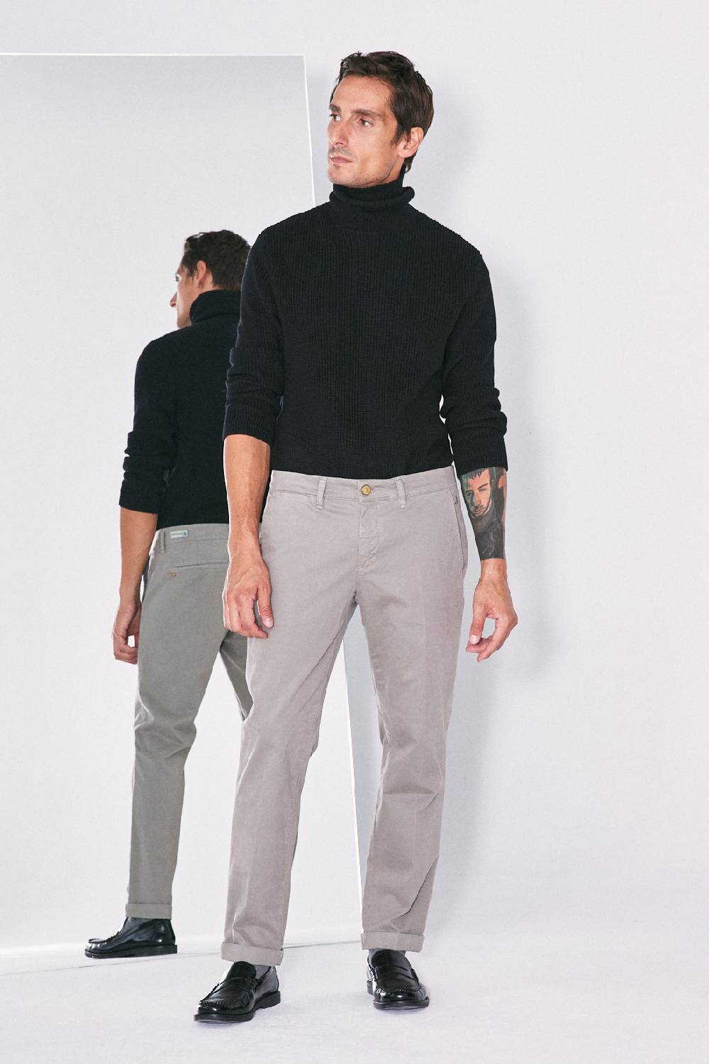 Jeckerson Chino in raso stretch con risvolto Offerta Pasqua