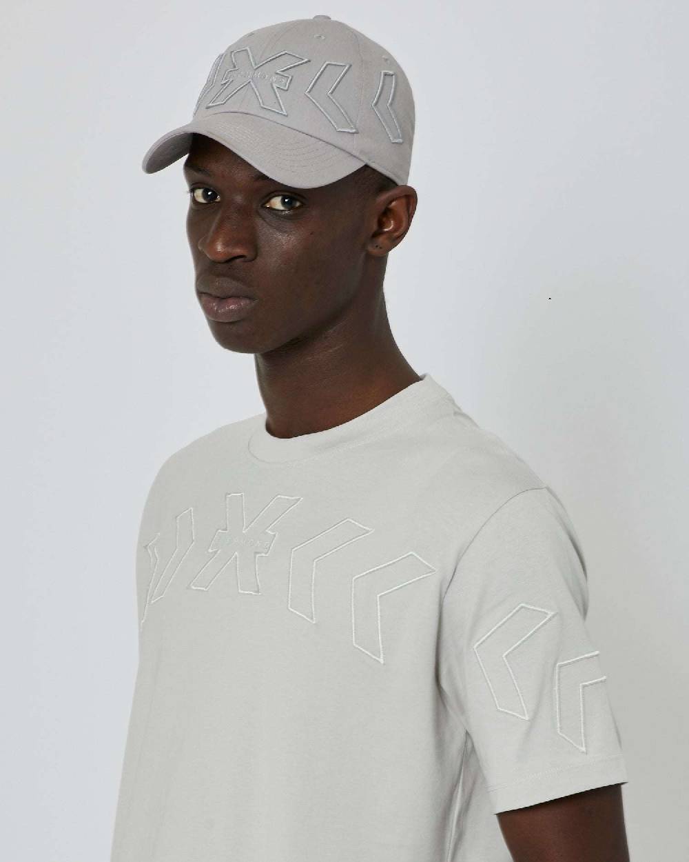 John Richmond T-shirt regolare con stampa ricamata sul davanti Negozio