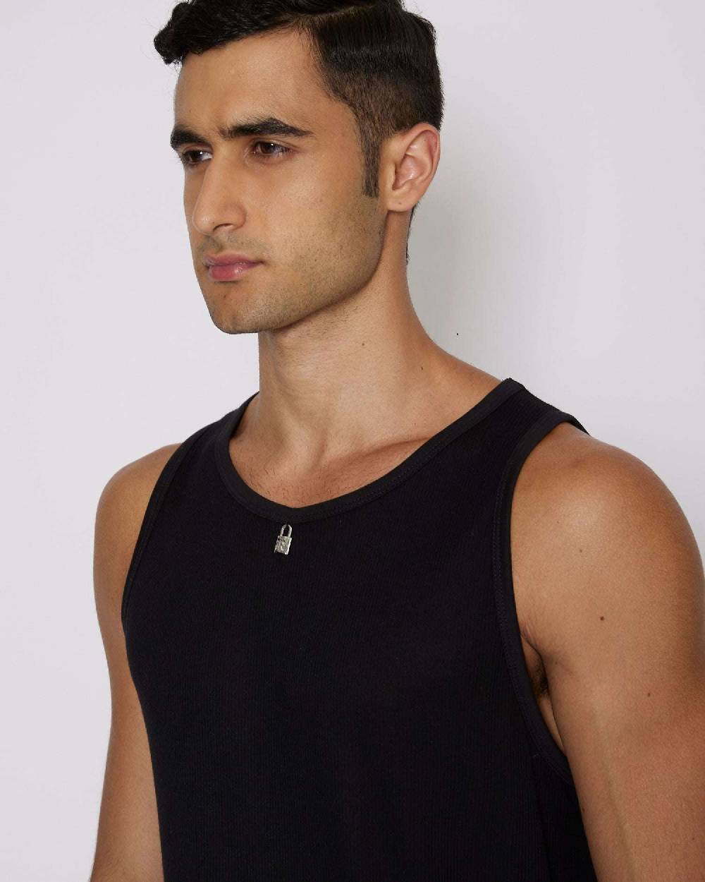 John Richmond Canotta con applicazione sul davanti Sconto