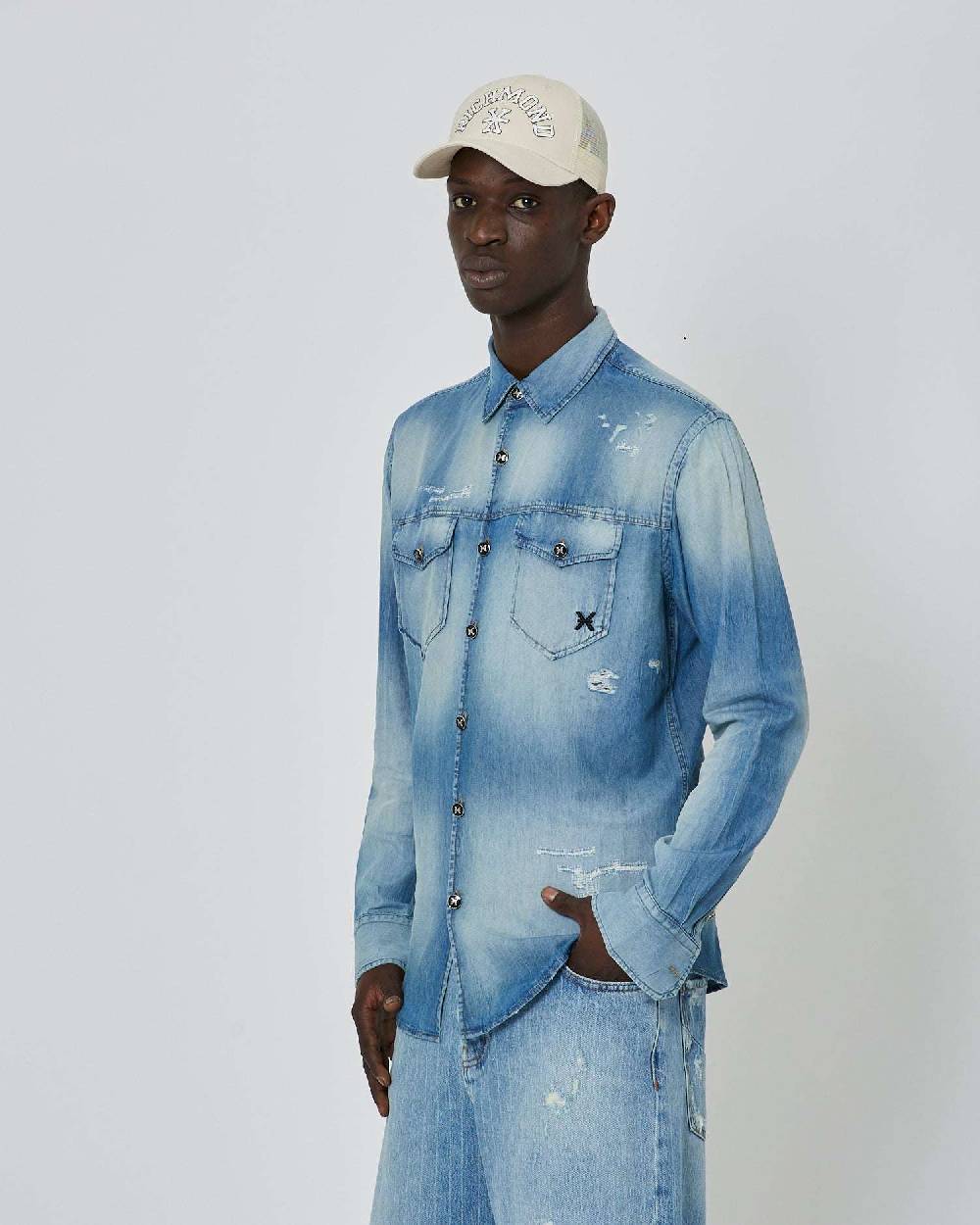 John Richmond Camicia in denim effetto strappato Acquista Ora