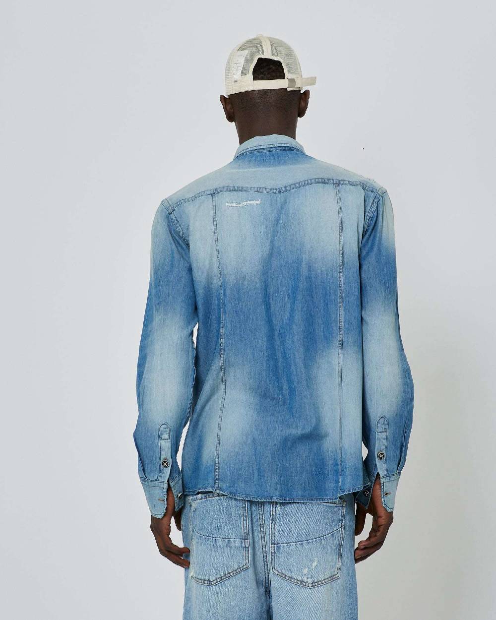 John Richmond Camicia in denim effetto strappato Acquista Ora
