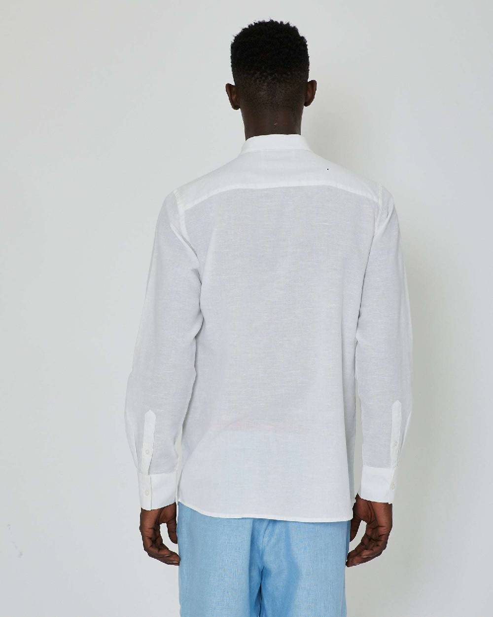 John Richmond Camicia basic in lino con placca metallica sul davanti Promozione Limitata