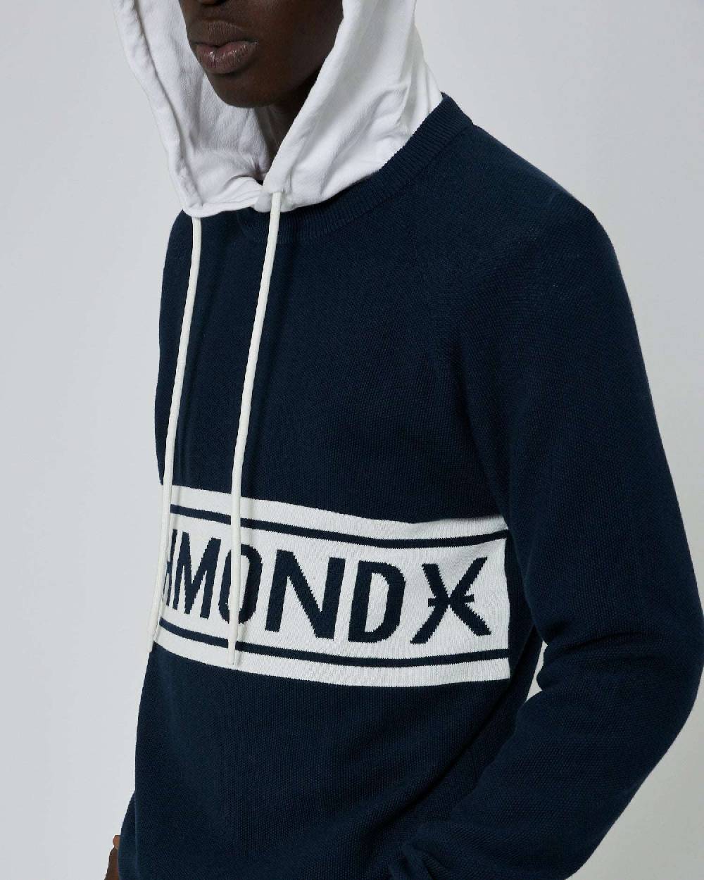 John Richmond Maglia bicolor con logo impresso sul davanti Offerta