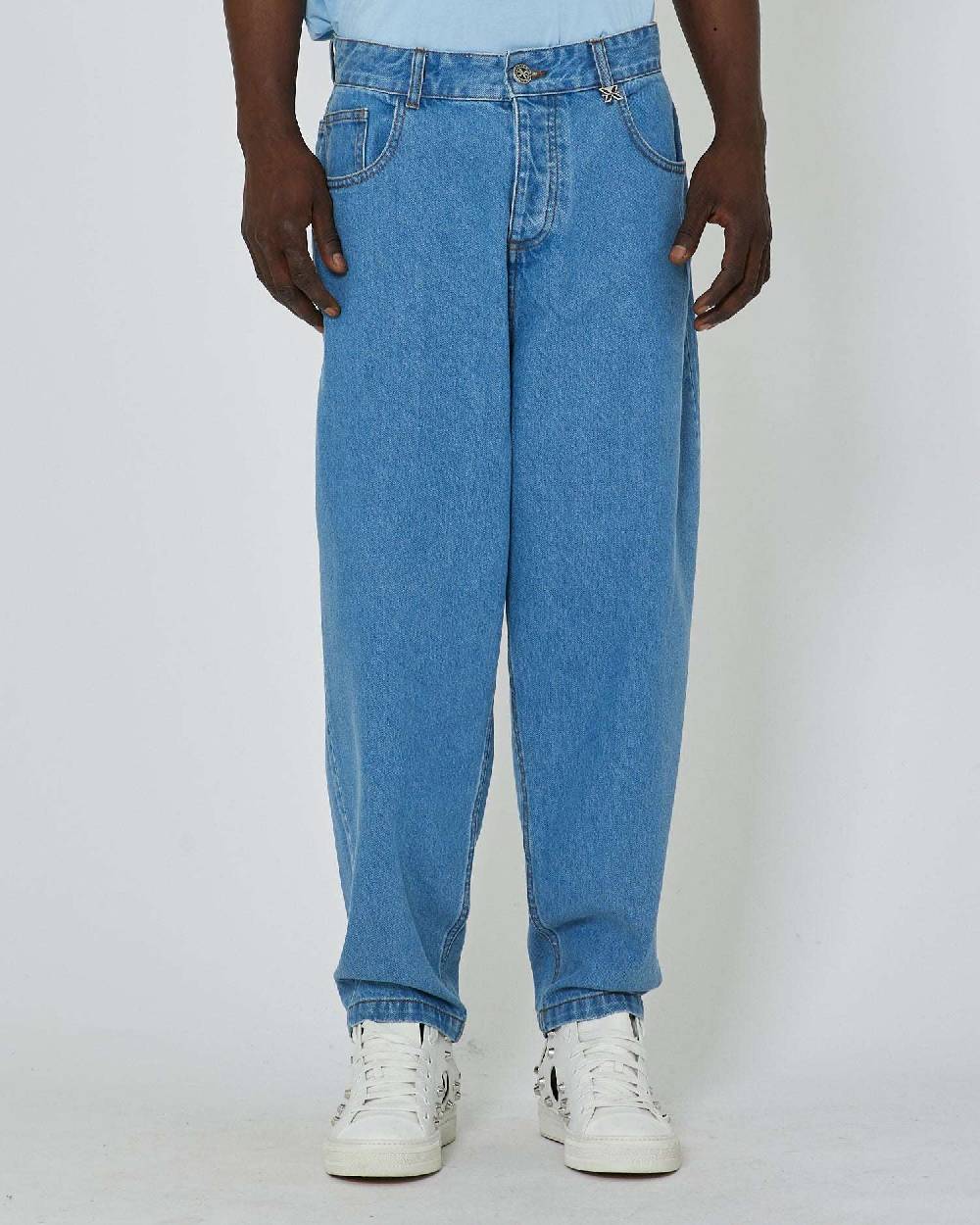 John Richmond Jeans over con logo ricamato sul retro Nuova