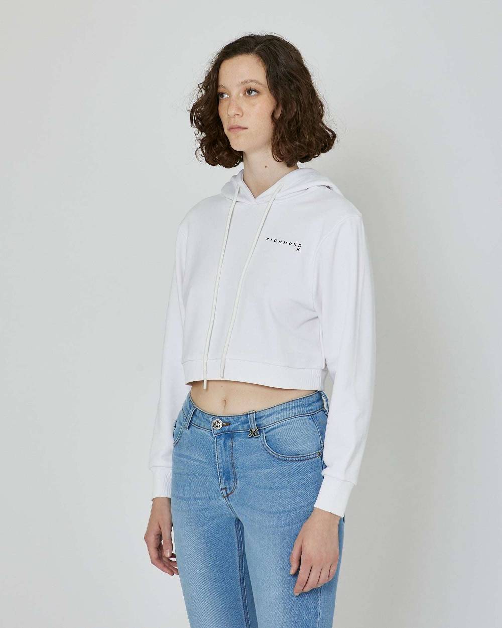 John Richmond Felpa crop con cappuccio e logo Pezzi Unici