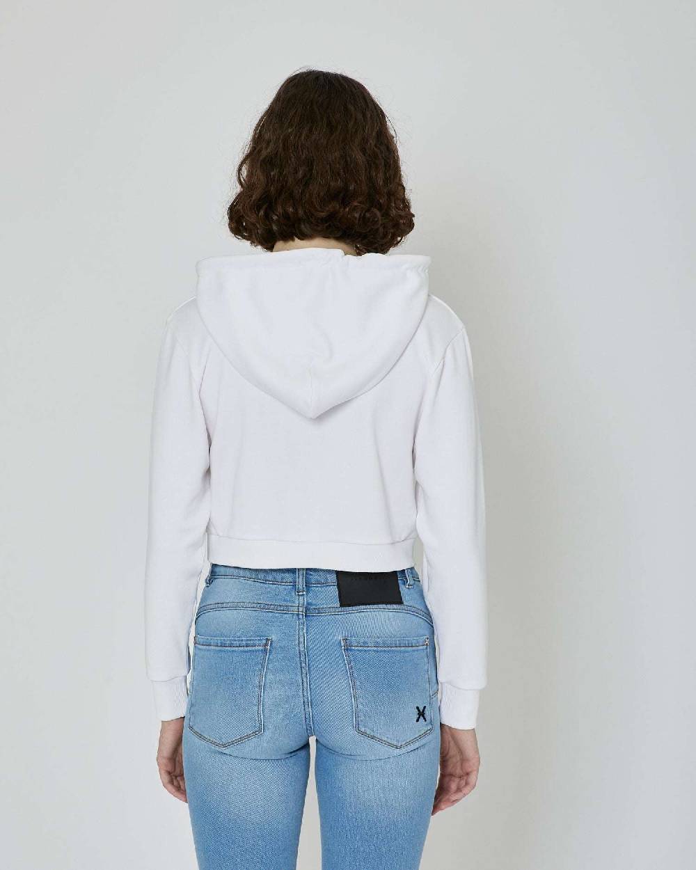 John Richmond Felpa crop con cappuccio e logo Pezzi Unici