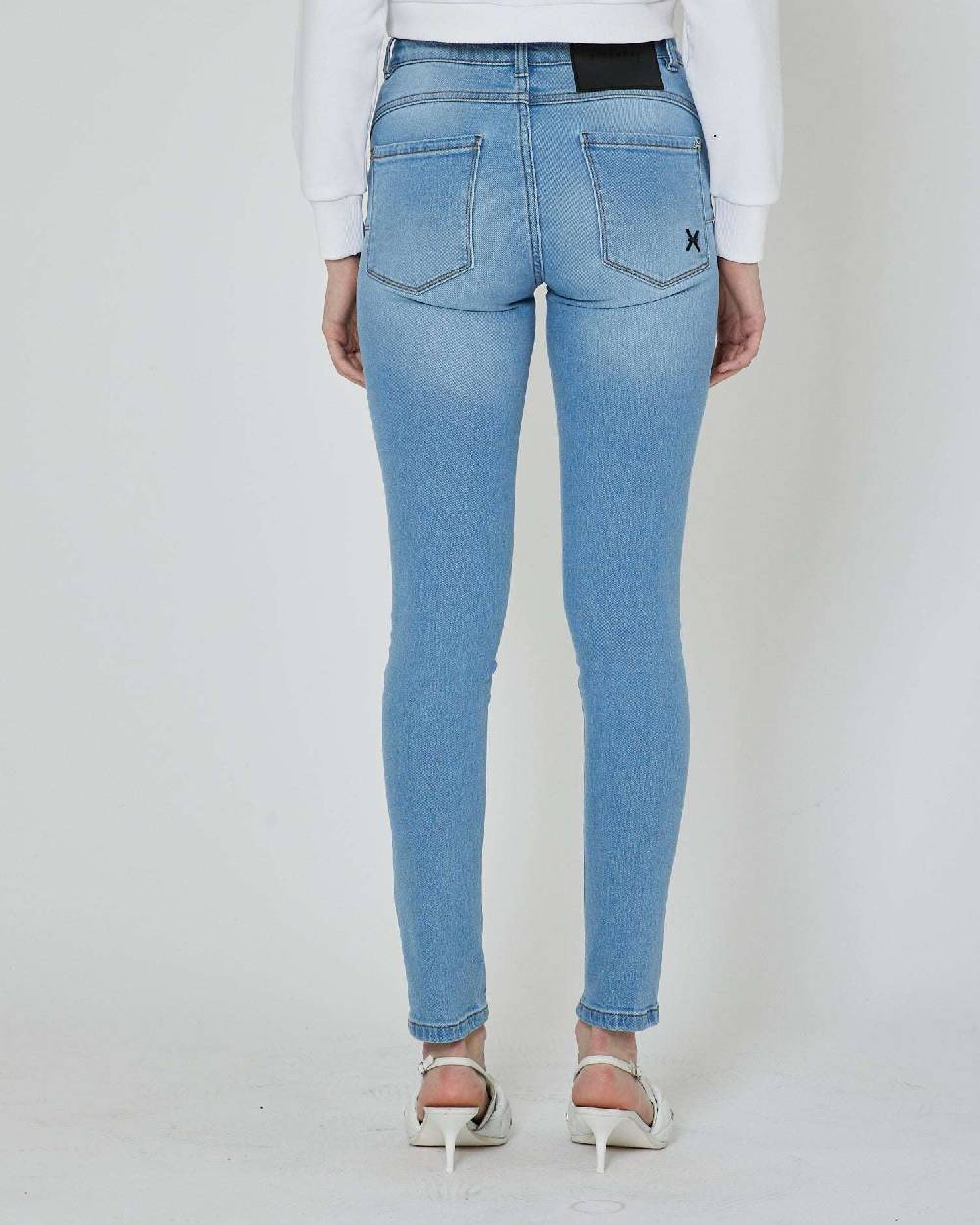 John Richmond Jeans slim con logo ricamato sul retro Fino Al -60%