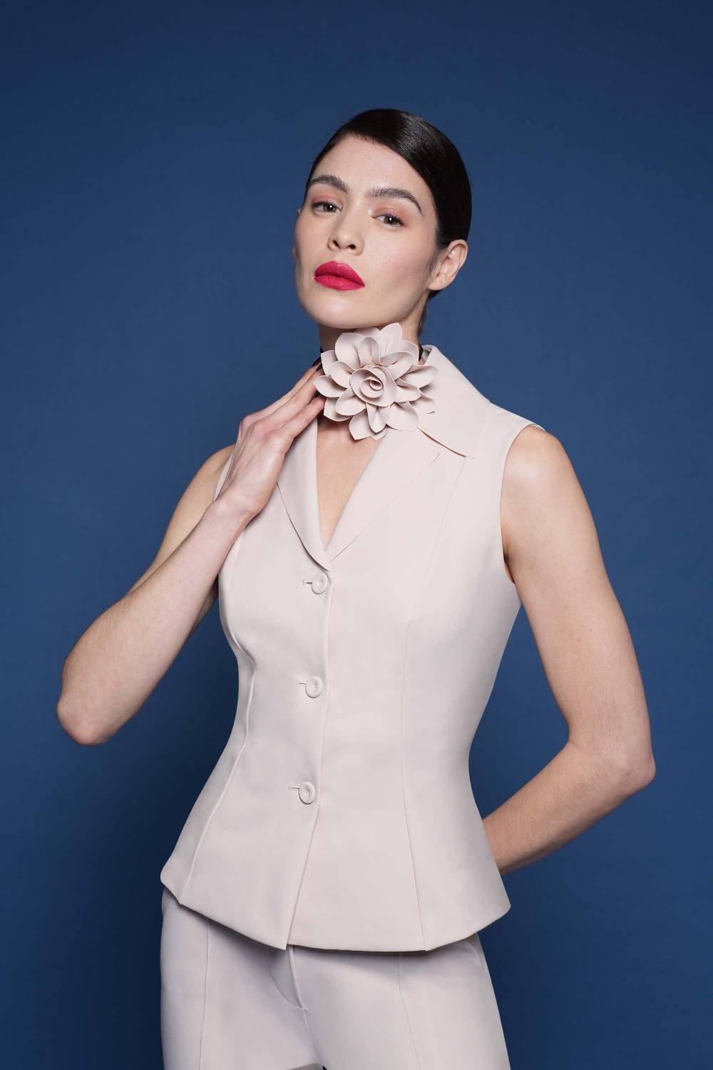 La Petite Robe Di Chiara Boni flower brooch Presa