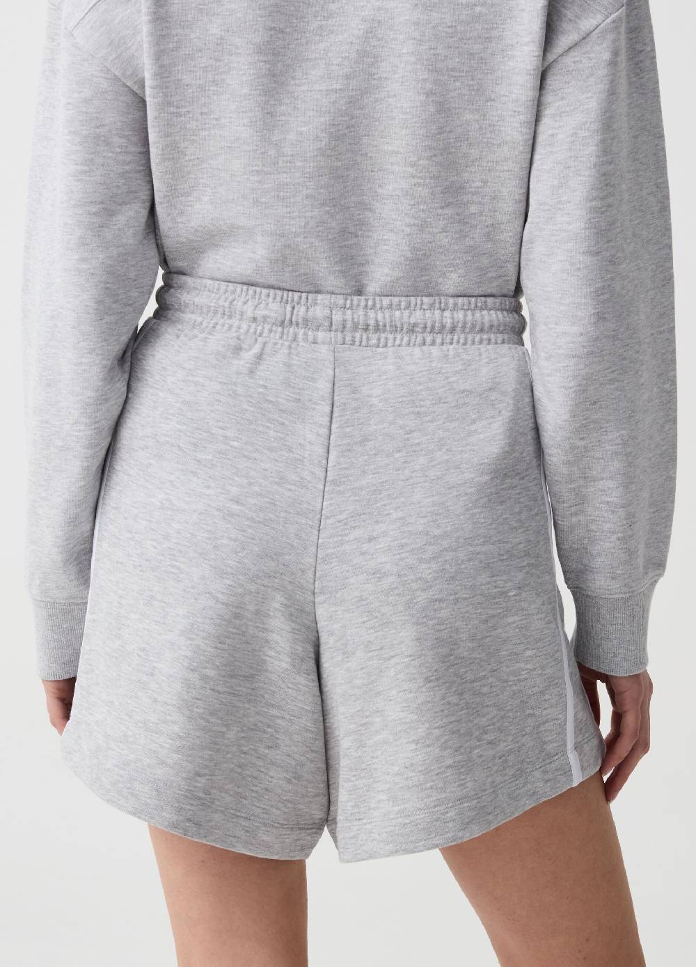 Ovs Bermuda jogger Essential con profili rigati Online