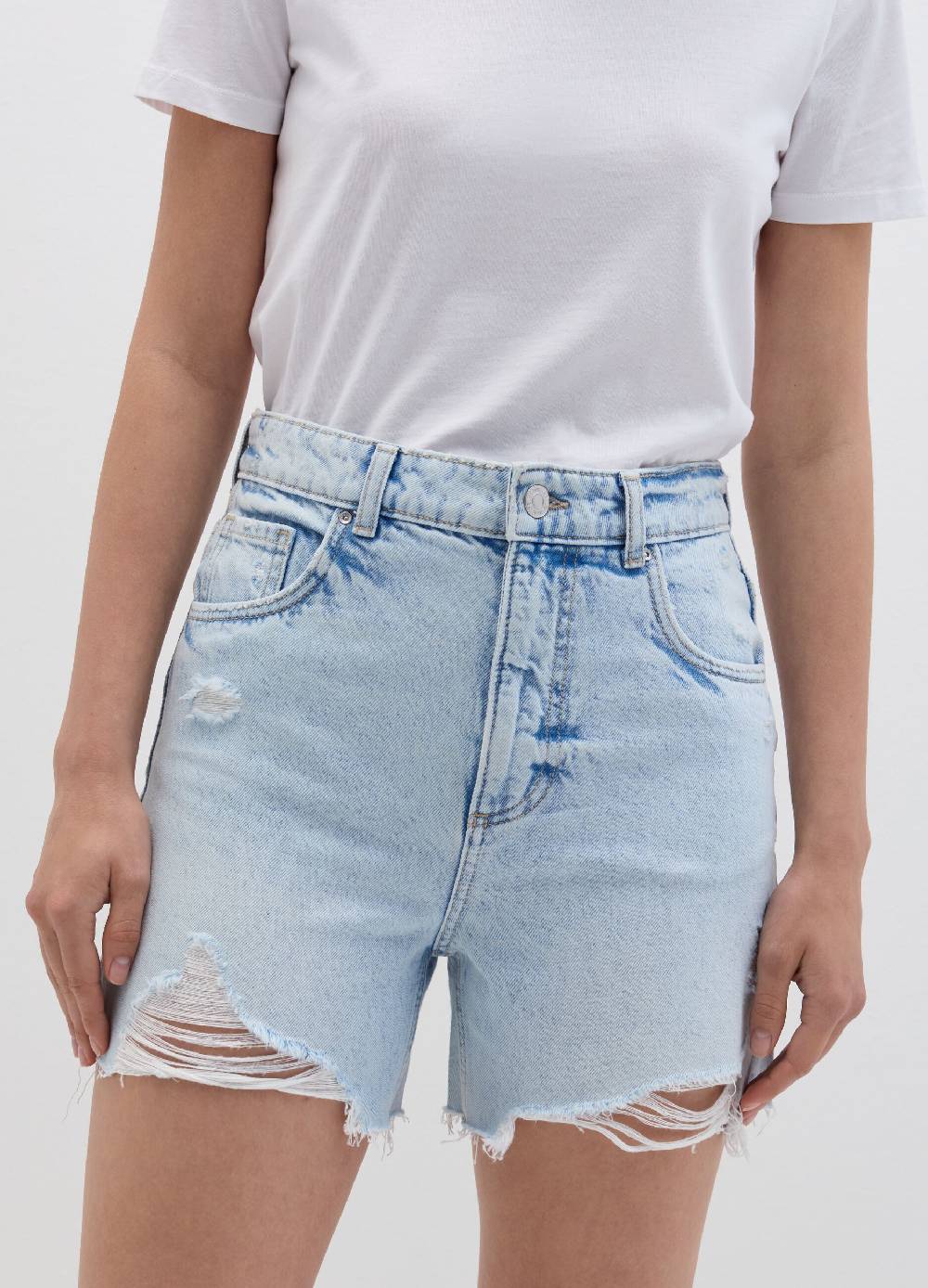 Ovs Shorts mom fit in denim con strappi Qualità