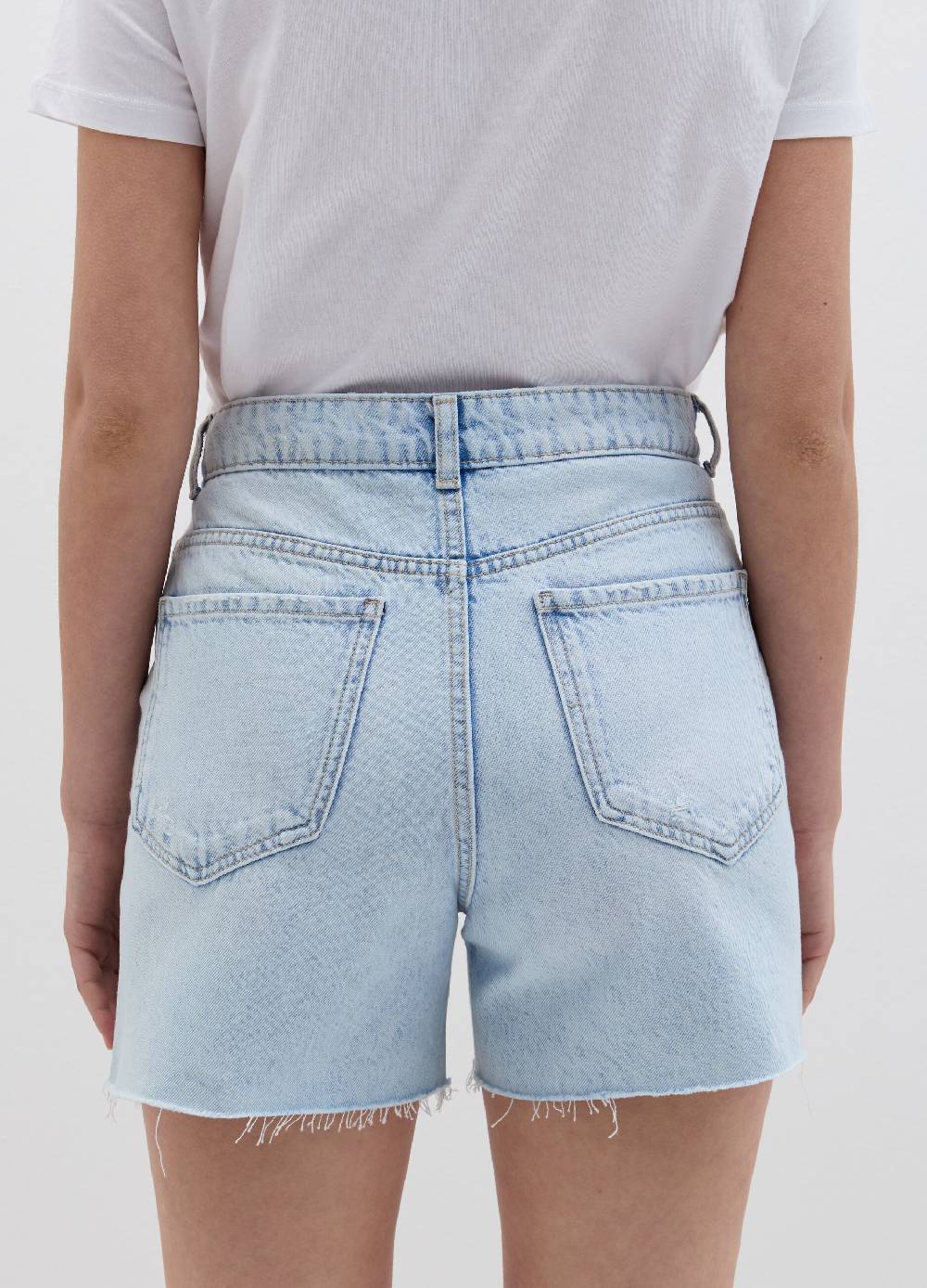 Ovs Shorts mom fit in denim con strappi Qualità