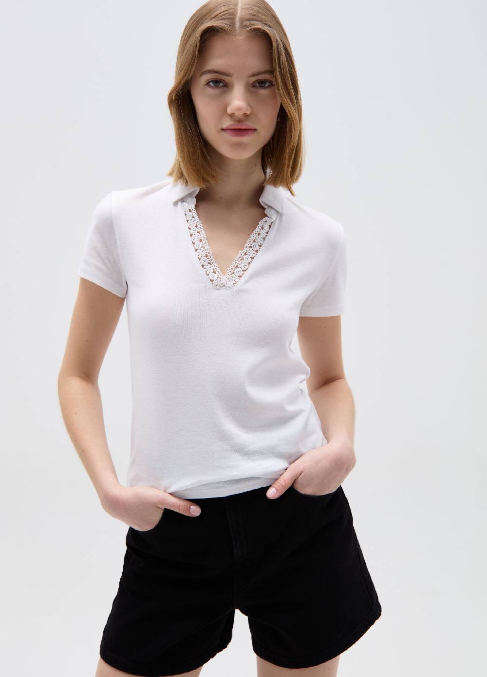 Ovs T-shirt scollo a polo con inserto crochet Promozione