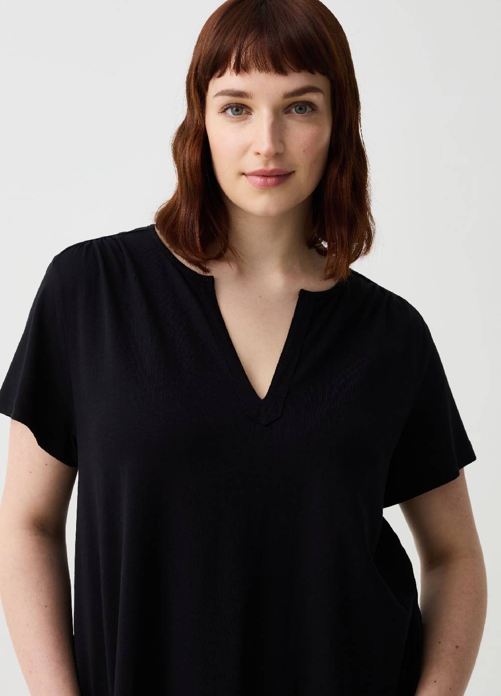 Ovs Abito Essential corto con scollo a V Curvy Presa