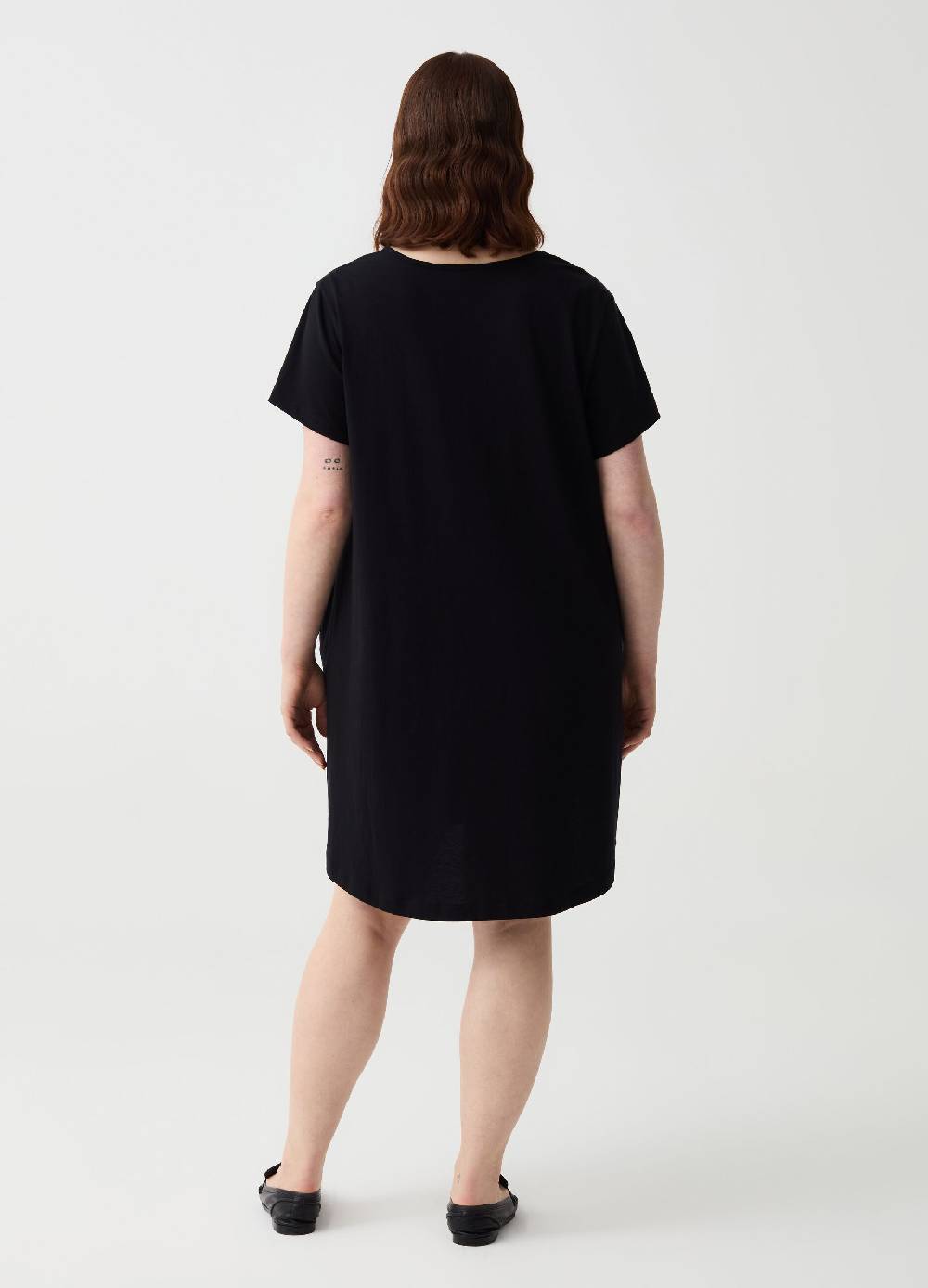 Ovs Abito Essential corto con scollo a V Curvy Presa