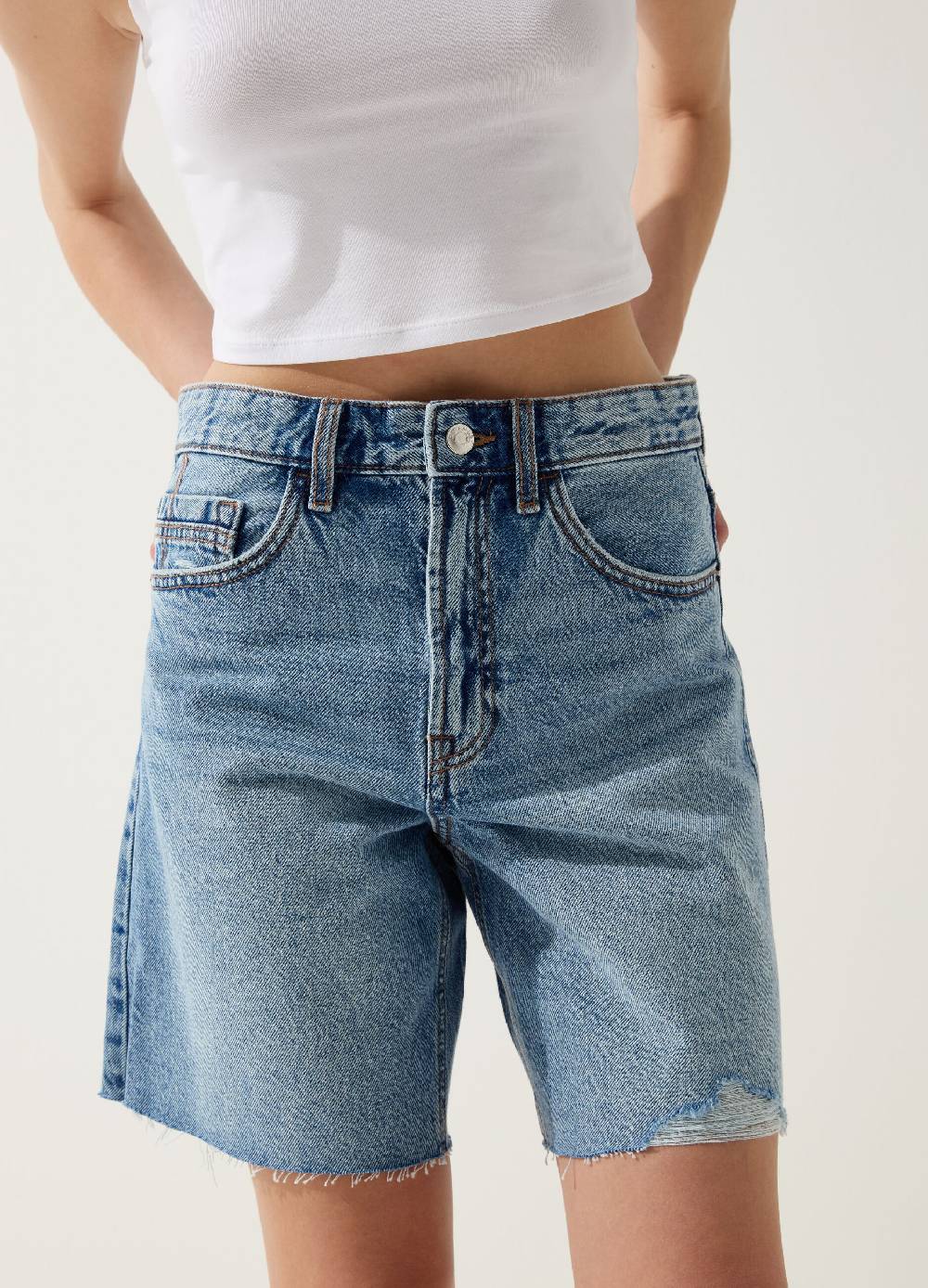 Ovs Bermuda in denim con abrasioni Offerta settimanale
