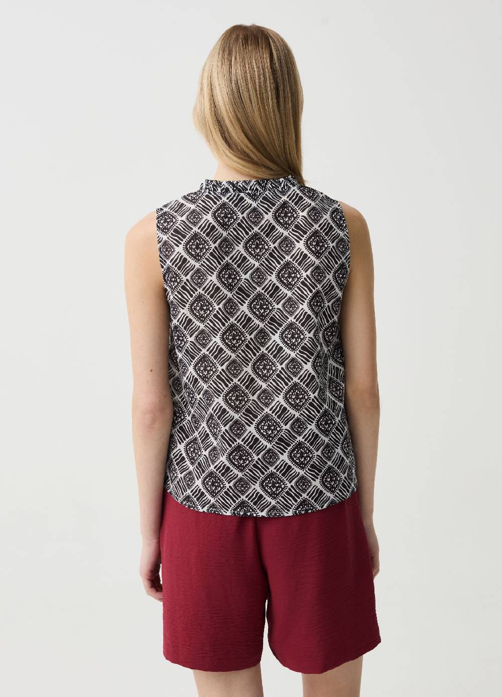 Ovs Blusa scollo a V con rouche Offerta Pasqua