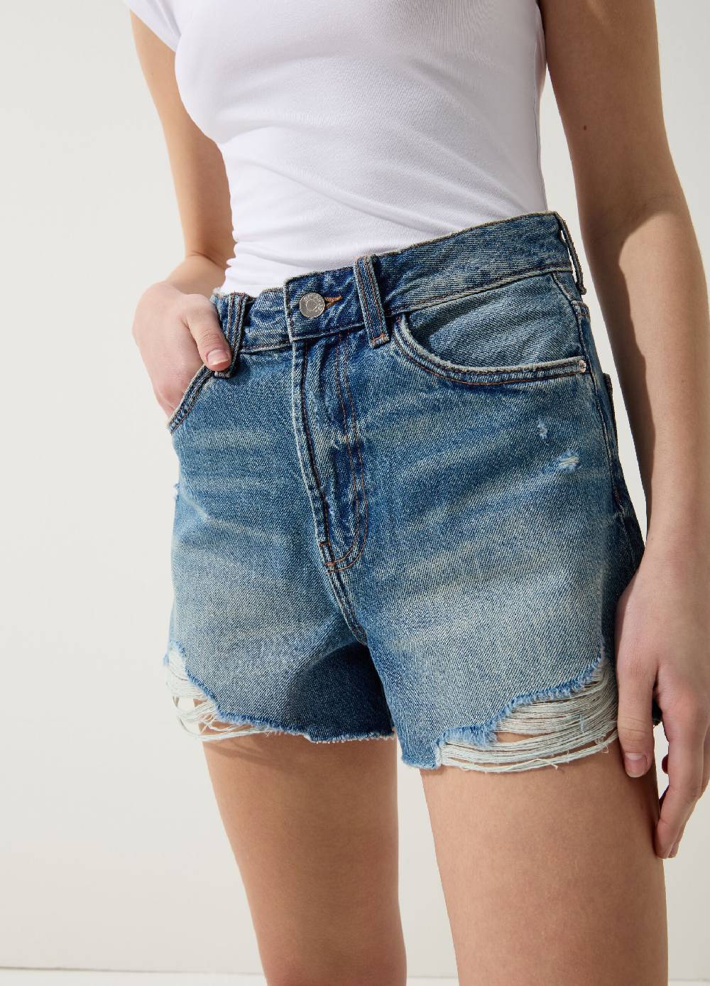 Ovs Shorts in denim con abrasioni Rilascio limitato