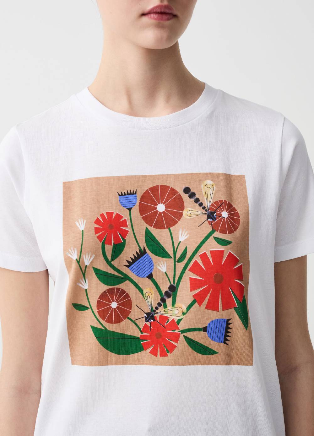 Ovs T-shirt con illustrazione grafica by Magda Azab Ultimo giorno