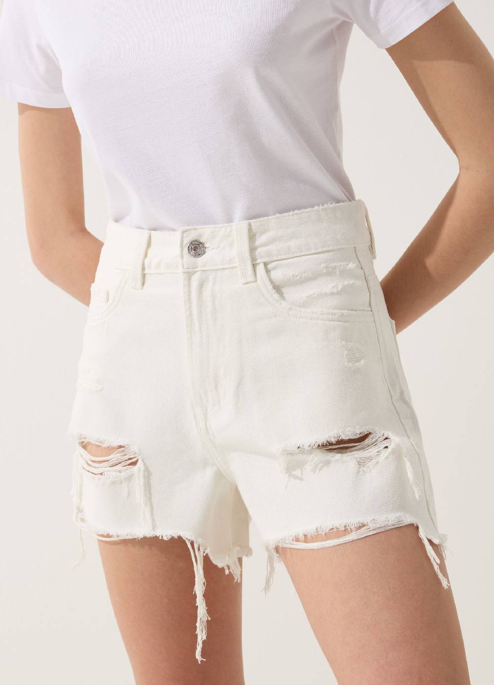 Ovs Shorts in denim con strappi a vita alta 50% di sconto per tempo limitato