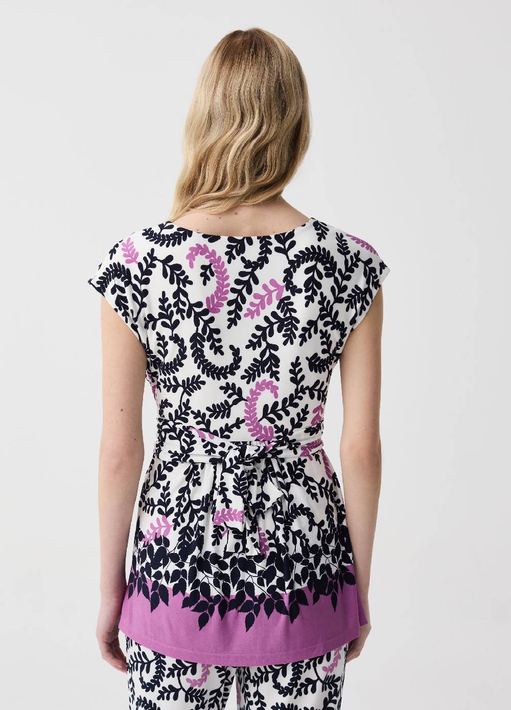 Ovs T-shirt premaman con stampa foliage Offerta natalizia