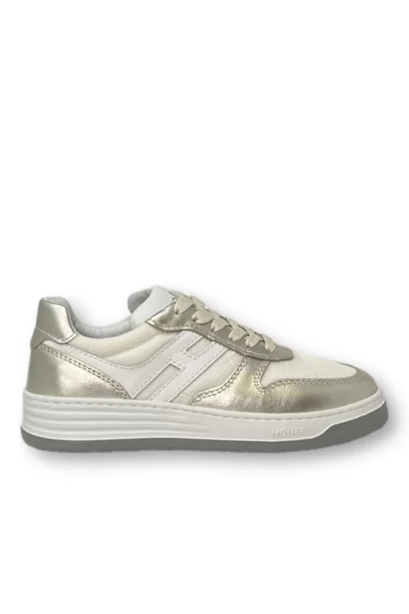 HOGAN Sneakers Hogan Scopri le esclusive sneaker Hogan, il marchio di lusso italiano. Comodità e stile unici