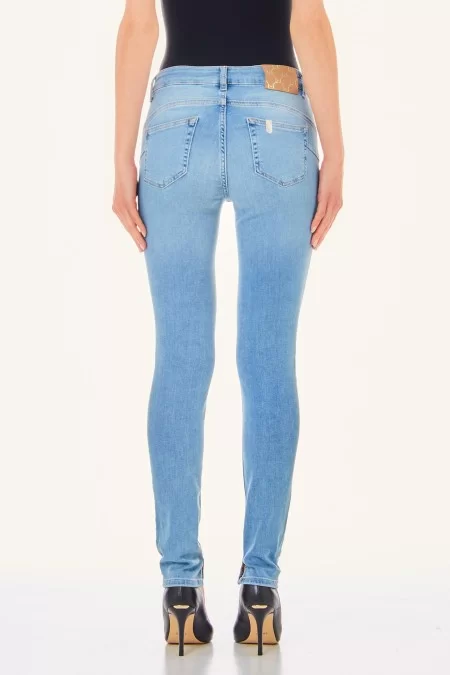 LIU JO BLUE DENIM Jeans da donna LIU JO BLUE DENIM Marca LIU JO BLUE DENIM con qualità premium e design trendy Italy