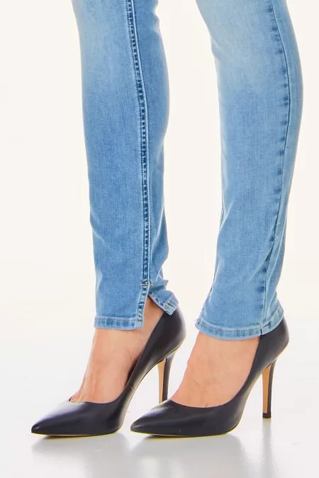 LIU JO BLUE DENIM Jeans da donna LIU JO BLUE DENIM Marca LIU JO BLUE DENIM con qualità premium e design trendy Italy
