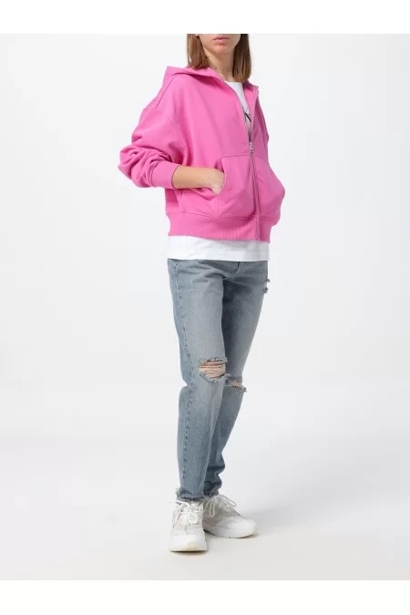 CALVIN KLEIN Jeans delle donne di Calvin Klein Il marchio di moda Calvin Klein presenta i jeans femminili dal design elegante e di alta qualità. Perfetti per ogni occasione In Saldo