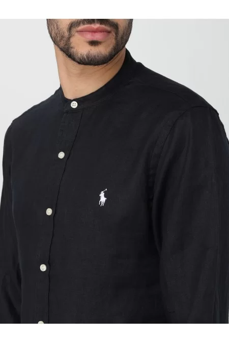POLO RALPH LAUREN UOMO Camicia da uomo Polo Ralph Lauren La camicia da uomo di Polo Ralph Lauren è un capo di alta qualità che unisce stile e comfort. Realizzata con materiali pregiati e cura per i dettagli, questa camicia è Nuova
