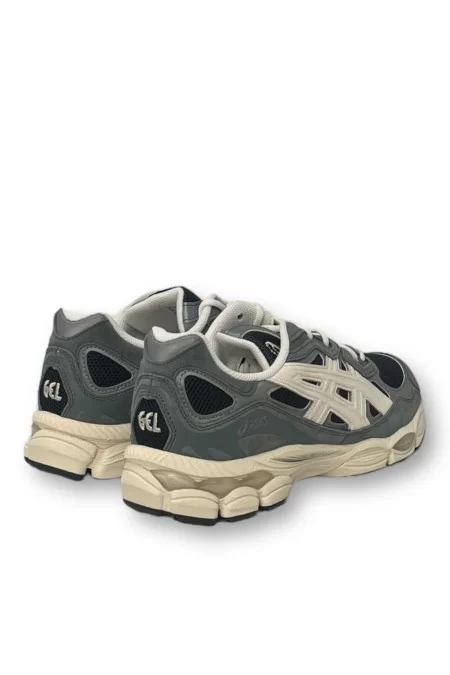 ASICS GEL NYC ASICS 1203A383 002 Scarpa da corsa premium per la città di New York Offerta natalizia