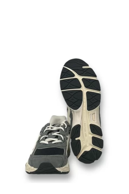 ASICS GEL NYC ASICS 1203A383 002 Scarpa da corsa premium per la città di New York Offerta natalizia