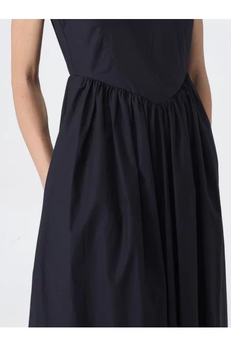 GIORGIO ARMANI Vestito da donna di Giorgio Armani Elegante abito da donna di alta moda, creato da Giorgio Armani. Qualità superiore, design sofisticato e materiali premium 50% di sconto per tempo limitato