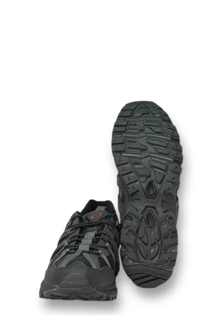 ASICS Descrizione Prodotto La scarpa da corsa Asics Gel Sonoma 1550 offre comfort e supporto con la tecnologia Gel. Perfetta per trail running. Caratteristiche: Tecnologia Gel per ammortizzazione Design robusto per trail running Presa