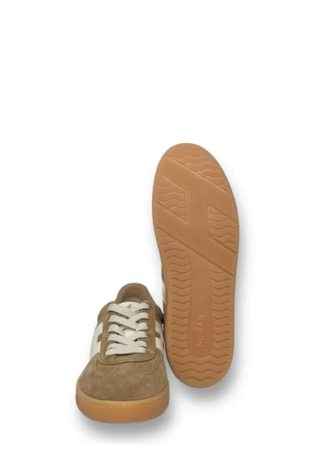 HOGAN Hogan HXM6470FB60PJQ 64H8 Le scarpe Hogan HXM6470FB60PJQ 64H8 offrono stile e comfort. Realizzate con materiali di alta qualità e un design moderno. Perfette per completare il tuo look con eleganza Enormi risparmi