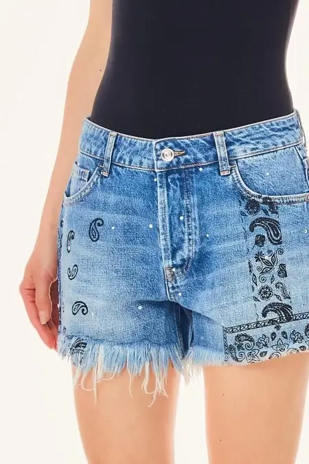 LIU JO BLUE DENIM LIU JO BLUE DENIM Shorts da donna in denim blu, di alta qualità e stile moderno Grandi sconti