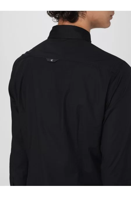 CALVIN KLEIN Calvin Klein Camicia elegante da uomo con stile classico e qualità premium In vendita