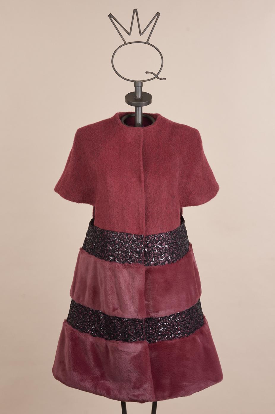 Save The Queen Mantella in lana ed eco pelliccia con dettagli di paillettes