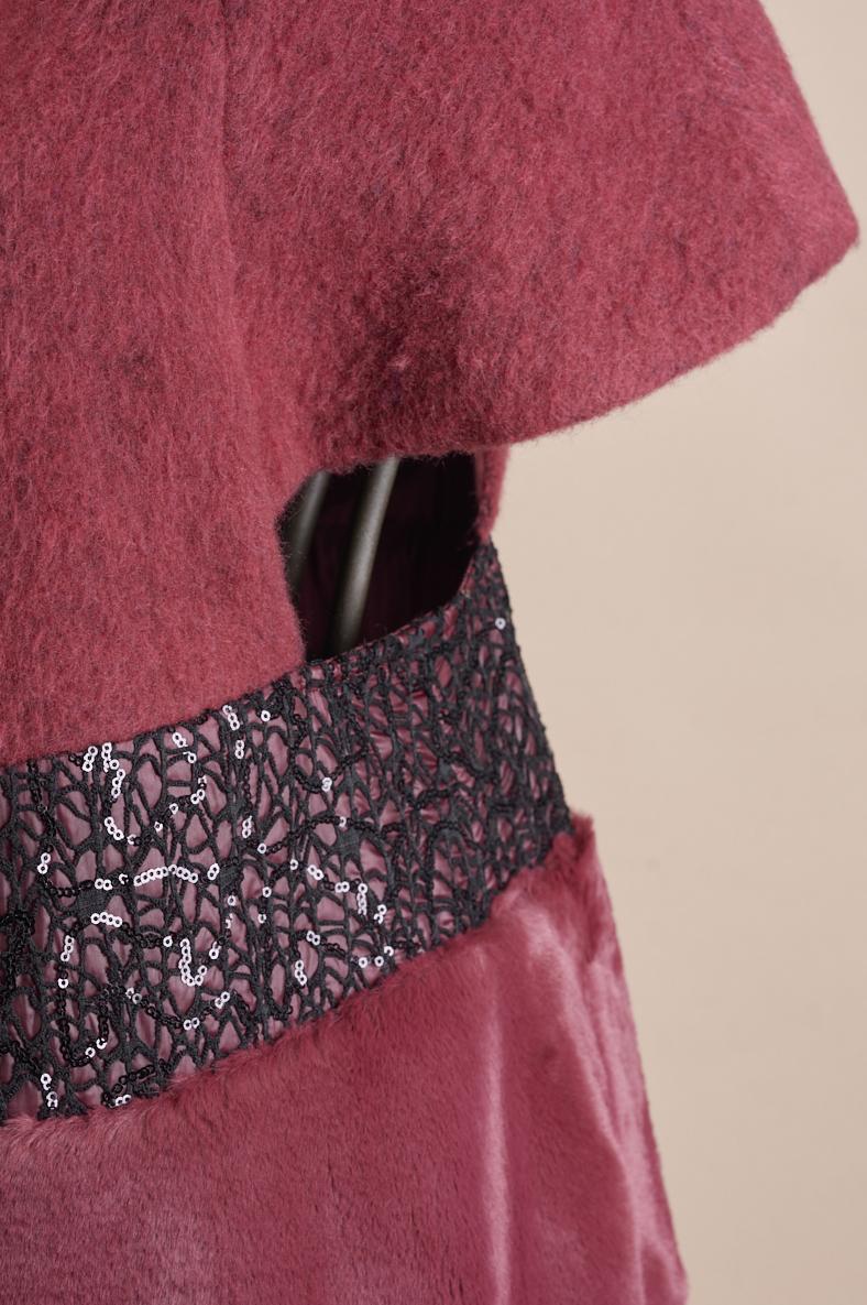 Save The Queen Mantella in lana ed eco pelliccia con dettagli di paillettes In Saldo