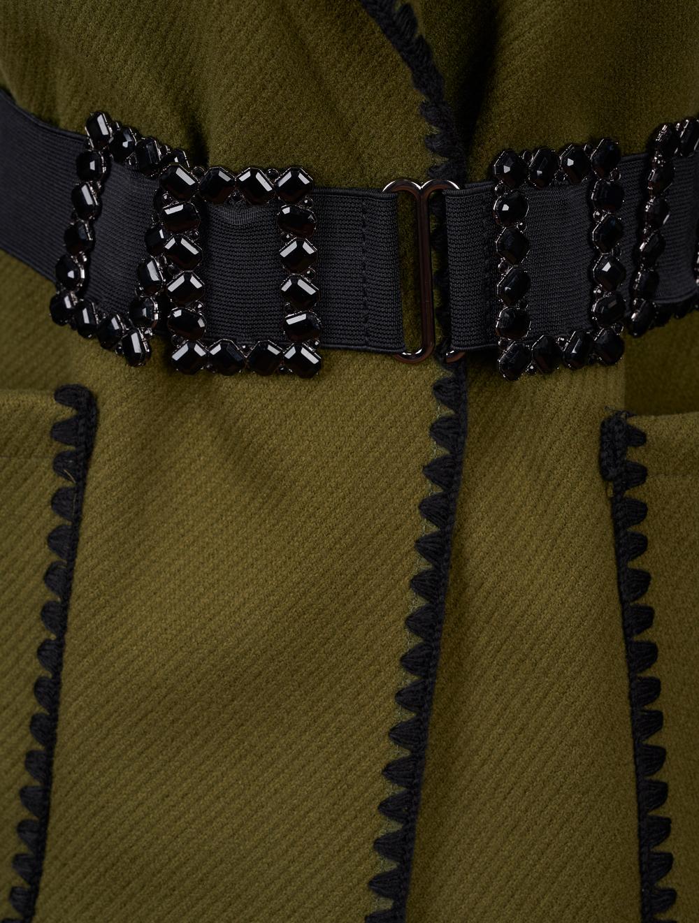 Save The Queen Cappotto verde con bordi ricamati Moda