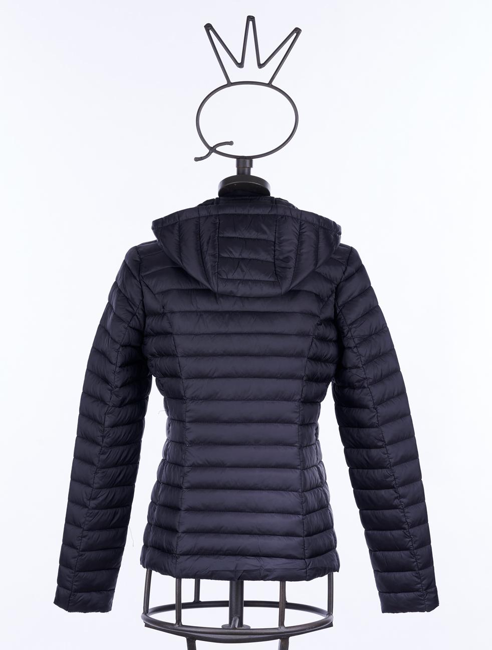 Save The Queen Piumino leggero color nero In Linea