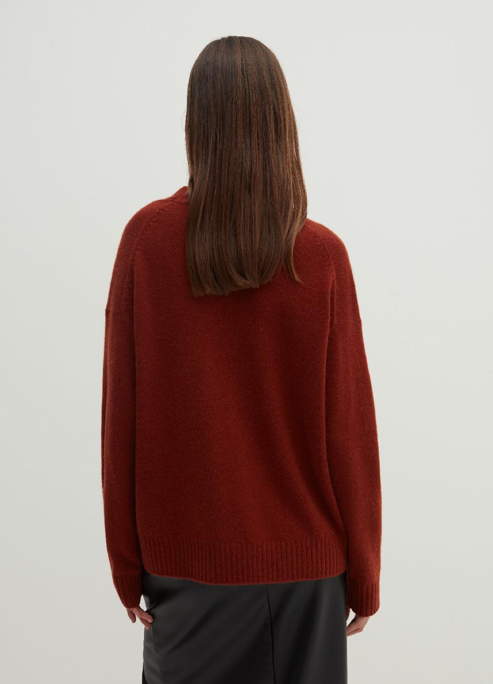 Stefanel Pullover in cashmere con scollo a V Sconto