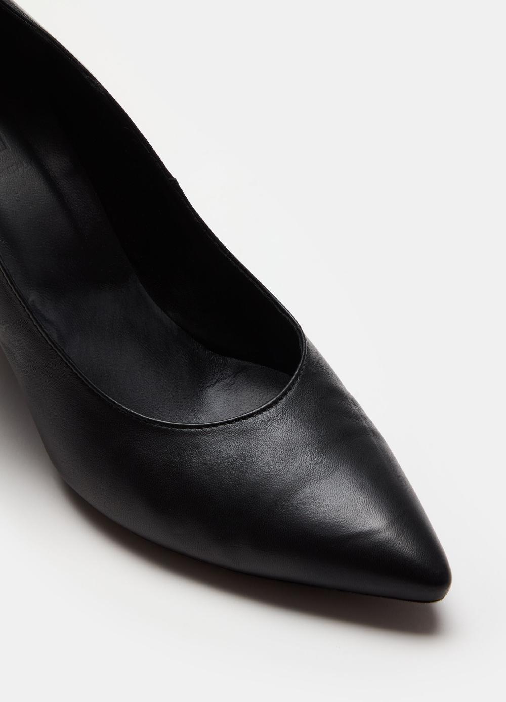 Stefanel Decollete a punta con platform Promozione