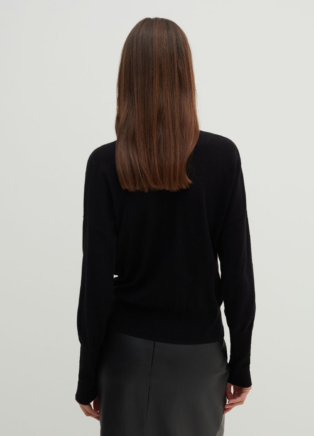 Stefanel Pullover in lana e seta con scollo a V In Saldo