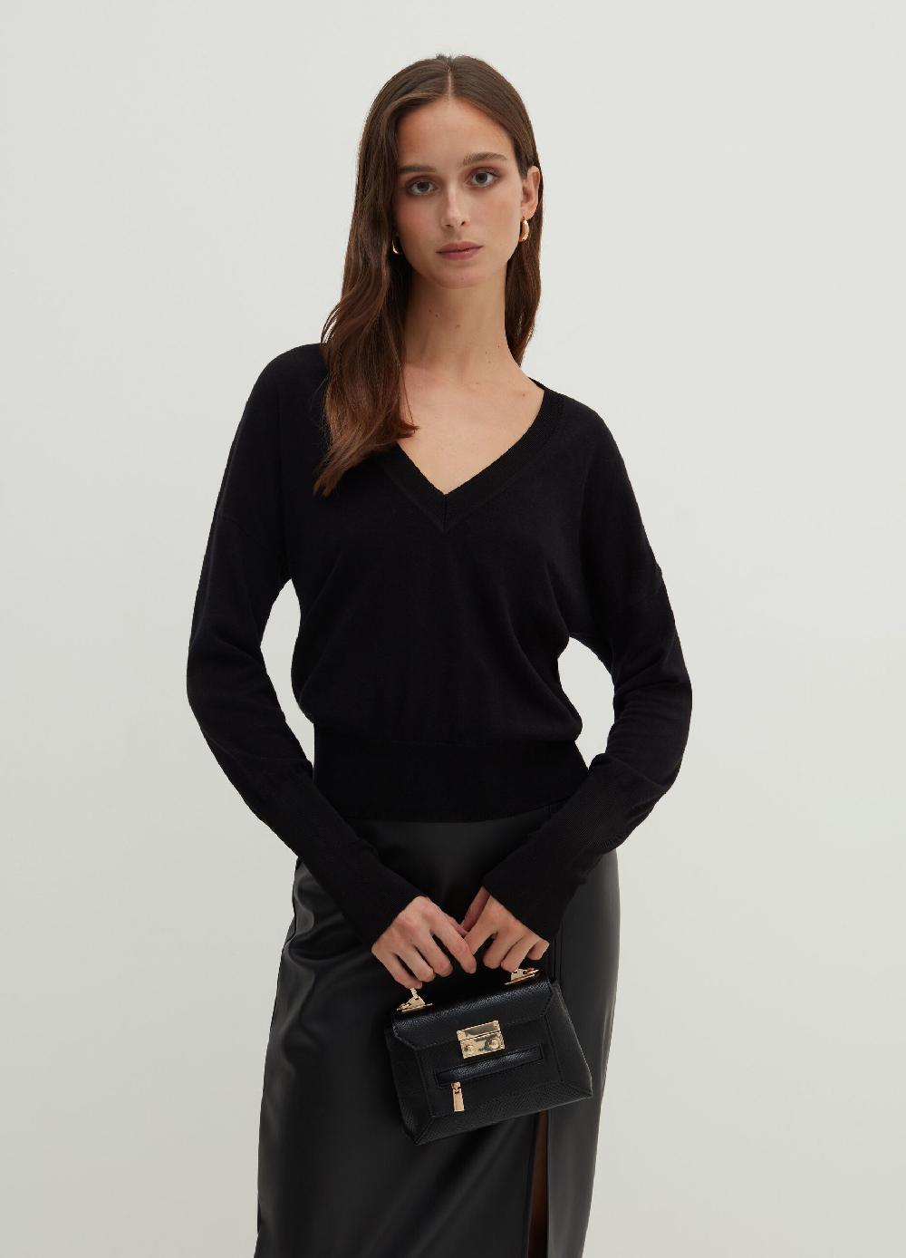 Stefanel Pullover in lana e seta con scollo a V In Saldo