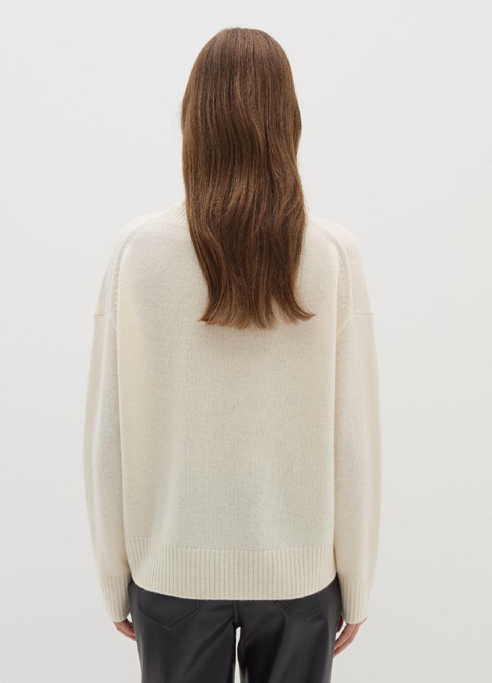 Stefanel Pullover in lana cardata a collo alto Ritorno libero